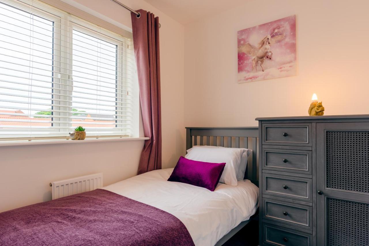 Oakley - Large, Elegant, Dog Friendly & Parking Villa Whitby Buitenkant foto