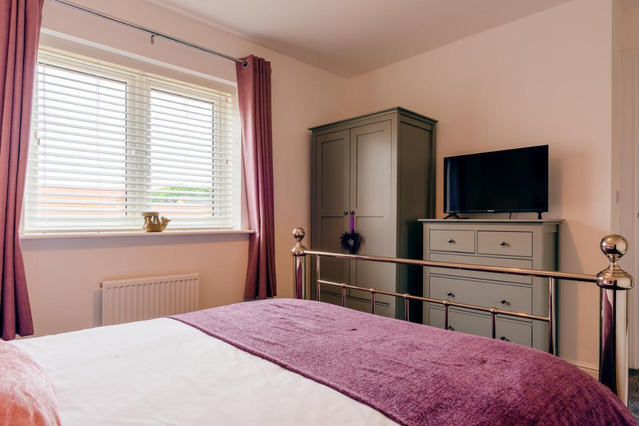 Oakley - Large, Elegant, Dog Friendly & Parking Villa Whitby Buitenkant foto