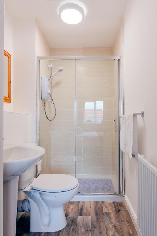 Oakley - Large, Elegant, Dog Friendly & Parking Villa Whitby Buitenkant foto